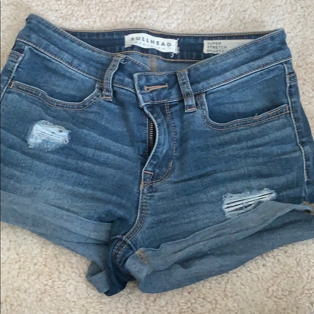 Pacsun’s bullhead denim shorts